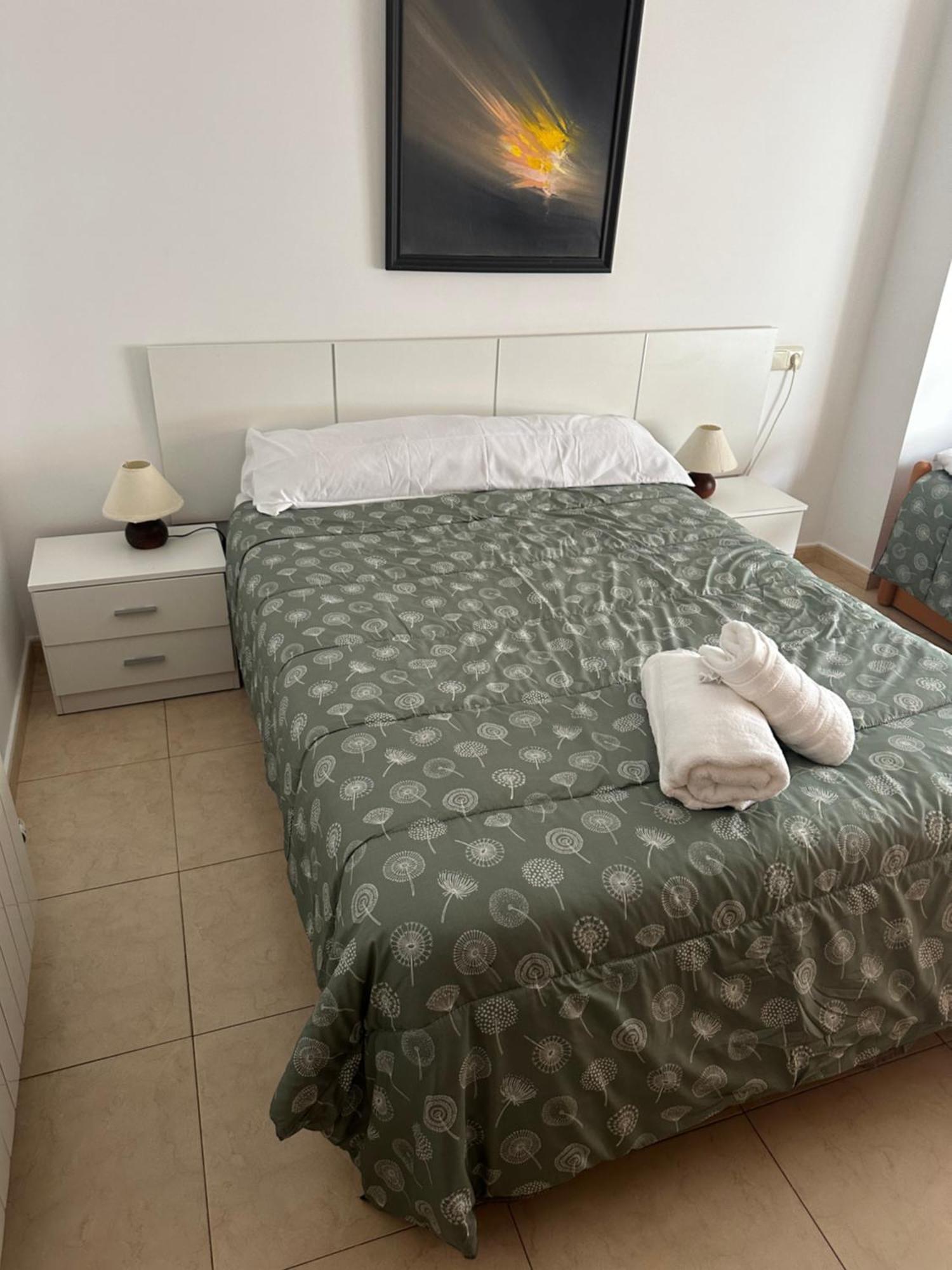 Apartamentos L'Aínsa Eksteriør billede